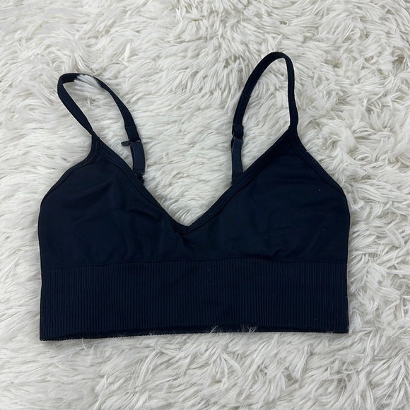 Lululemon Ebb To Street Bra *Light Support, A/B Cup True Navy - Picture 1 of 3